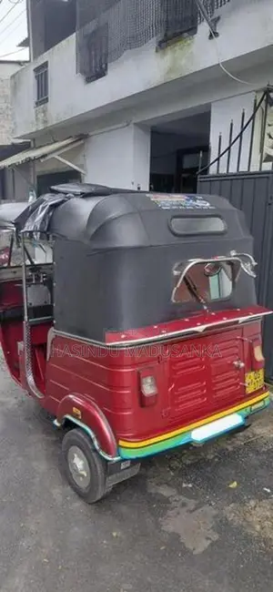 Bajaj RE 2006
