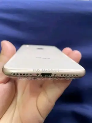 Apple iPhone 8 (Used)