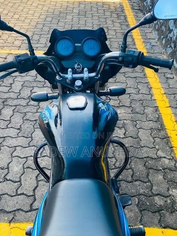 Bajaj Discover 100 2011
