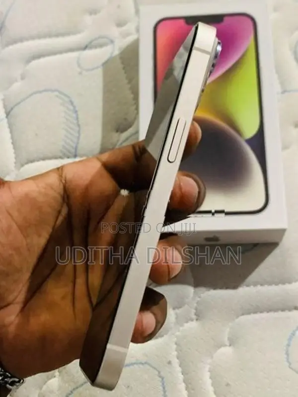 Apple iPhone 14 (Used)