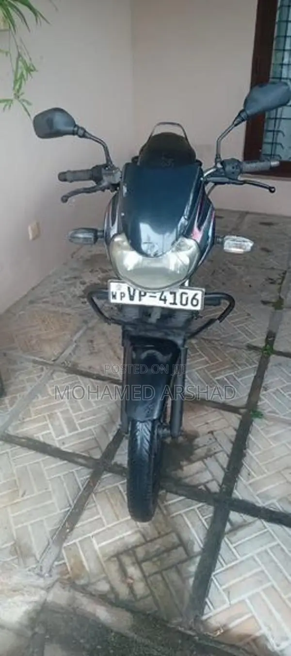 Bajaj Discover DTS-i 2010