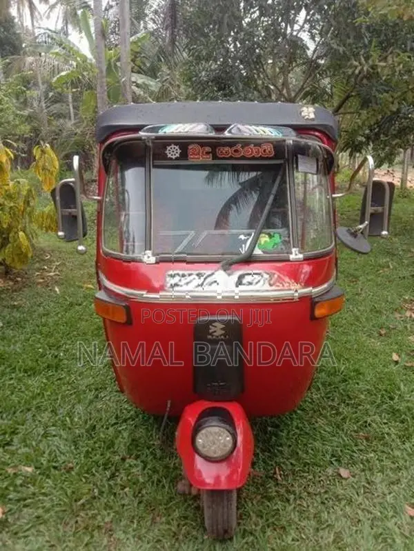 Bajaj RE 1995