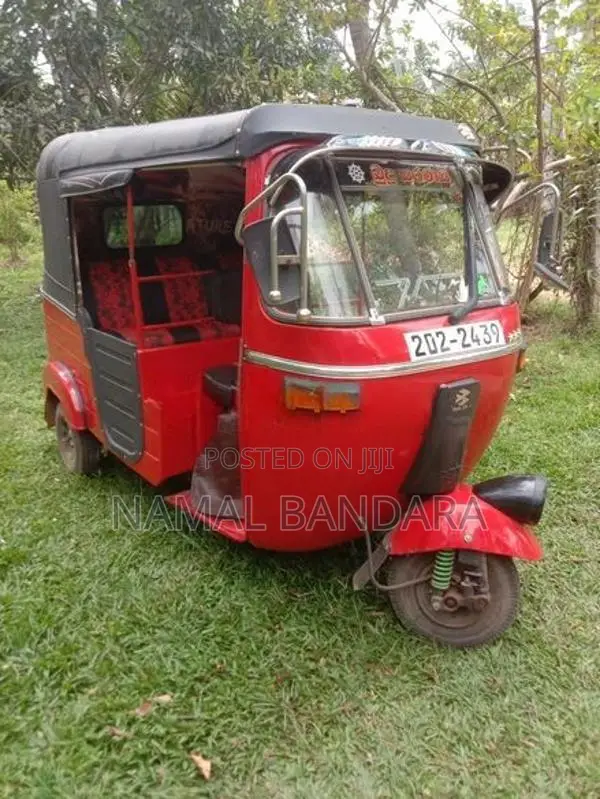 Bajaj RE 1995