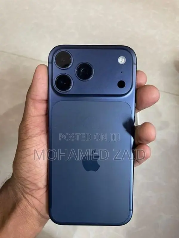Apple iPhone 17 Pro Max Deep Blue (Used)
