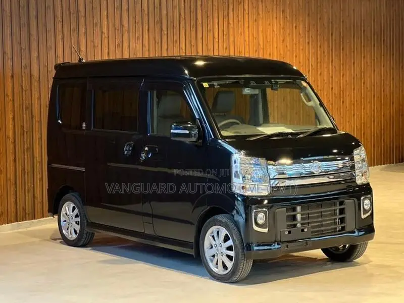 Nissan Clipper Rio 2023