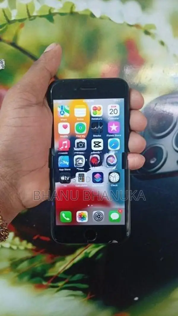 Apple iPhone 7 (Used)