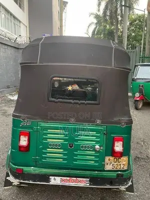 Bajaj RE 2005
