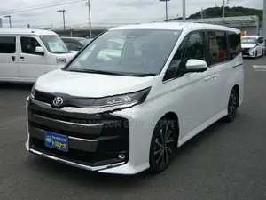 Toyota Noah SZ 7 seater Hybrid 2026
