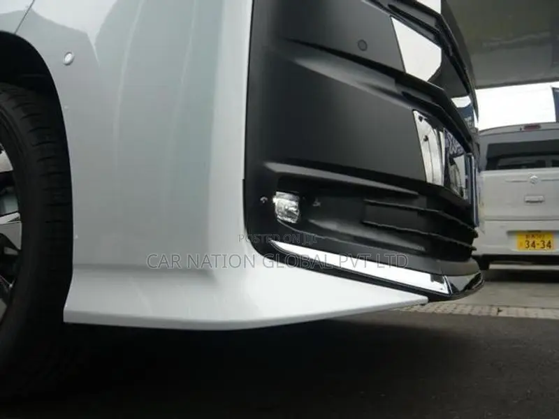 Toyota Noah SZ 7 seater Hybrid 2026
