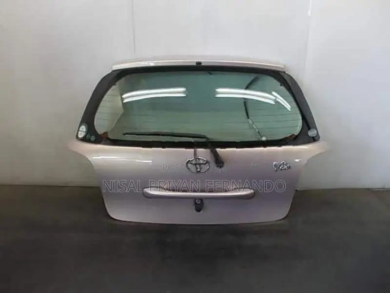 Toyota Vitz SCP10 Dicky Door Panel