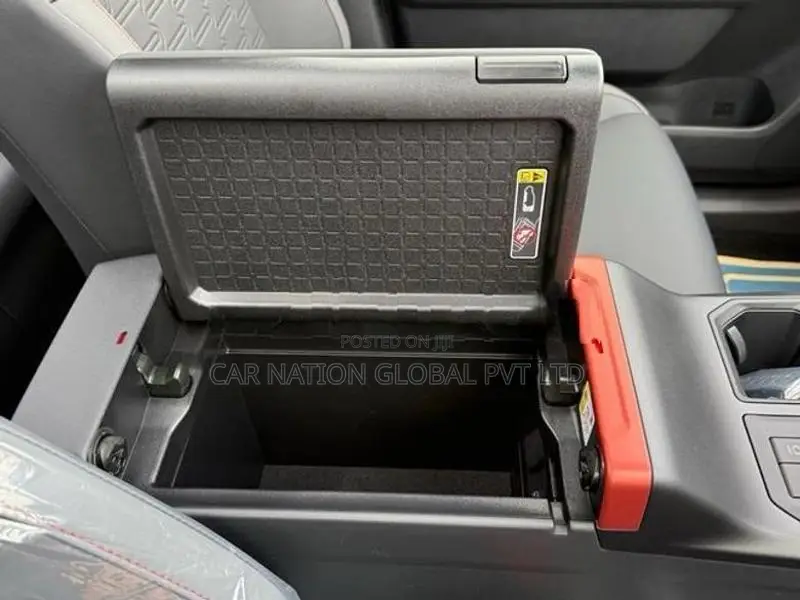 Toyota RAV4 Adventure HEV 4WD 2026