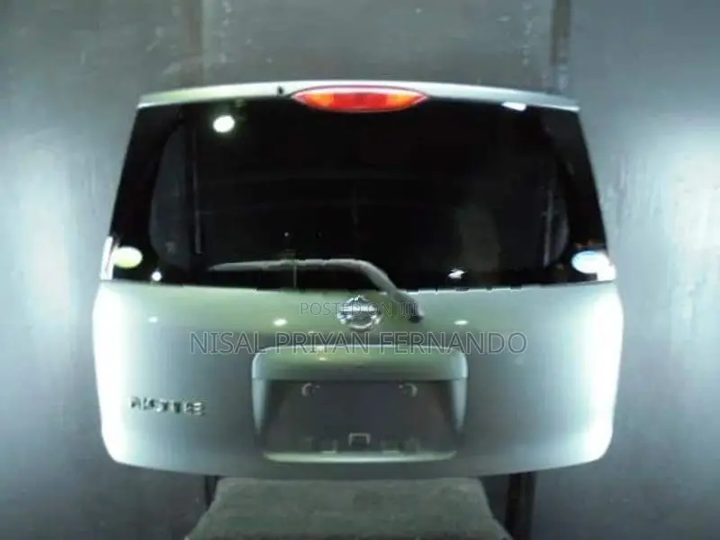 Nissan Note Dicky Door Panel