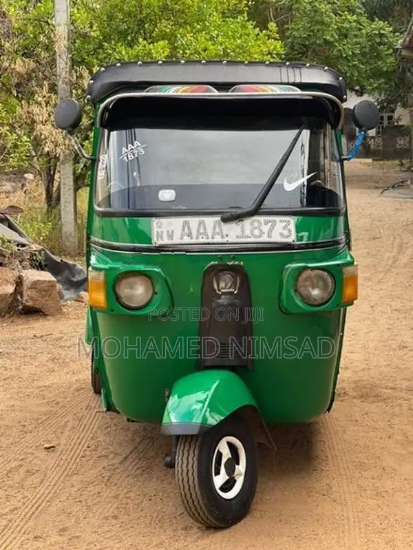 Bajaj RE 2012