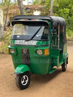 Bajaj RE 2012