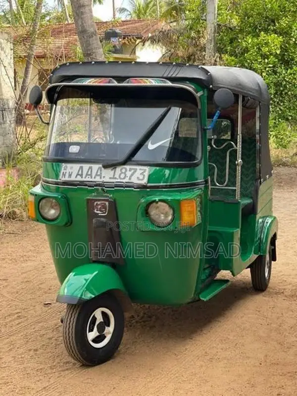 Bajaj RE 2012