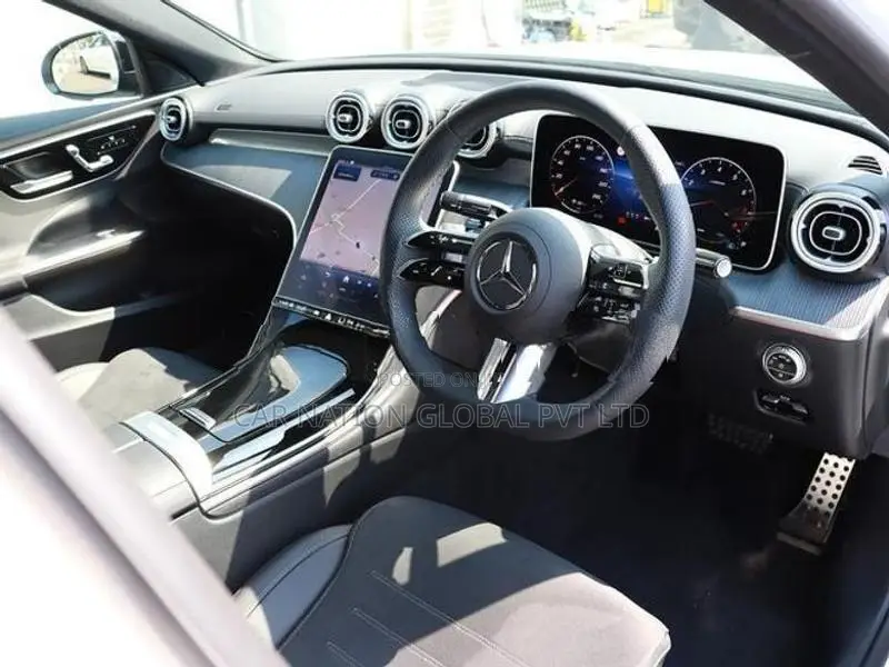 Mercedes Benz C200 Sport AMG Line 2025