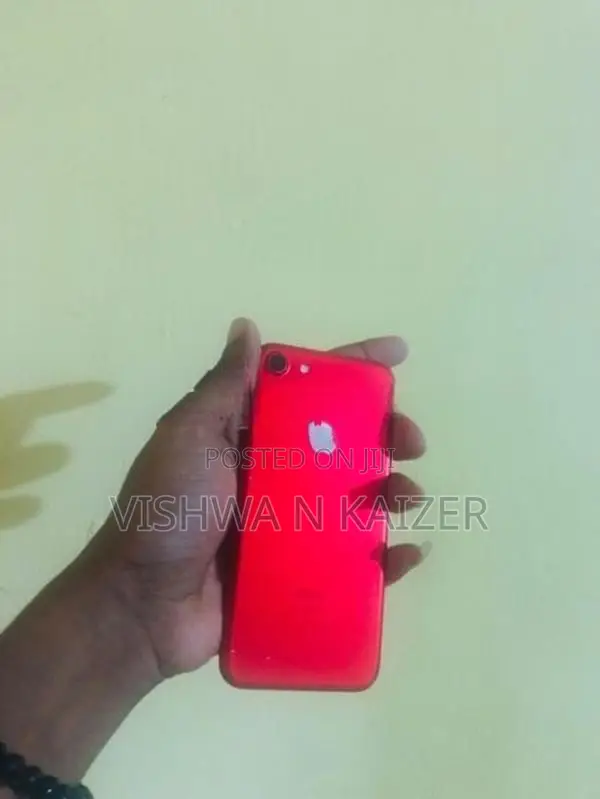 Apple iPhone 7 (Used)