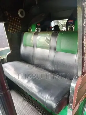 Bajaj RE 2019