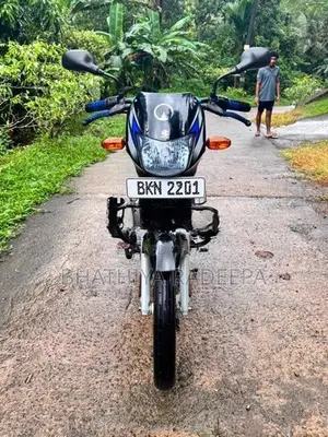 Bajaj CT100 ES 2025
