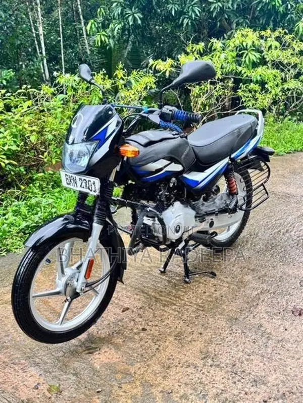 Bajaj CT100 ES 2025