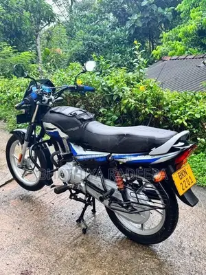 Bajaj CT100 ES 2025
