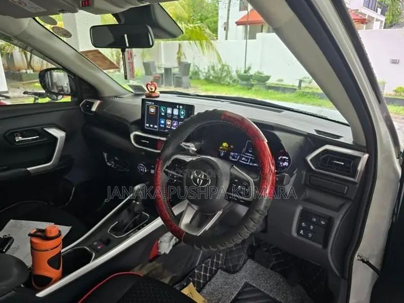 Toyota Raize 2025