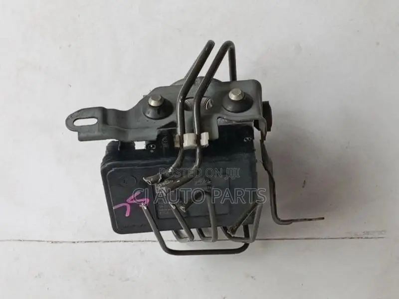 Suzuki Spacia MK42 ABS Unit
