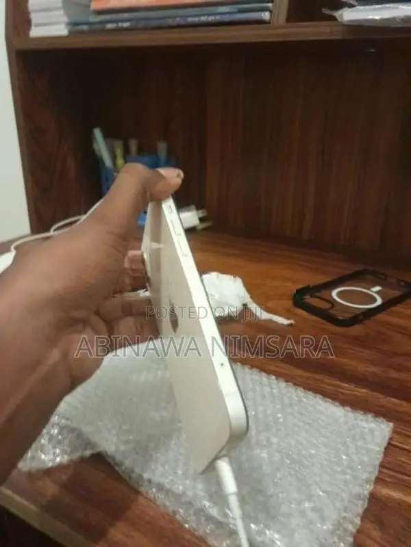 Apple iPhone 12 (Used)