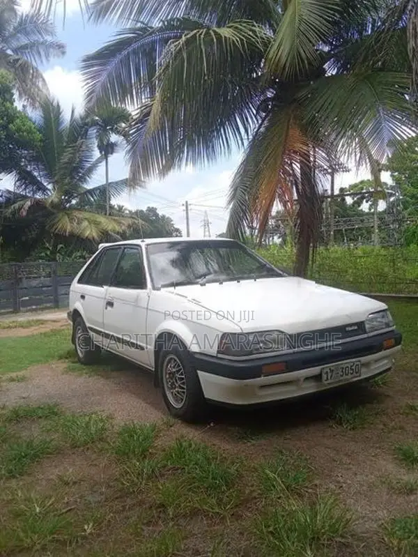 Mazda 3 1988