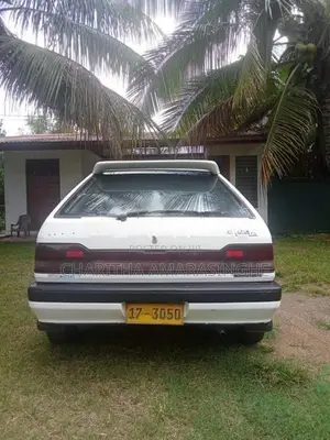 Mazda 3 1988