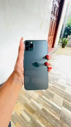 Apple iPhone 11 Pro Max (Used)