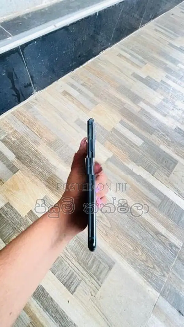 Apple iPhone 11 Pro Max (Used)