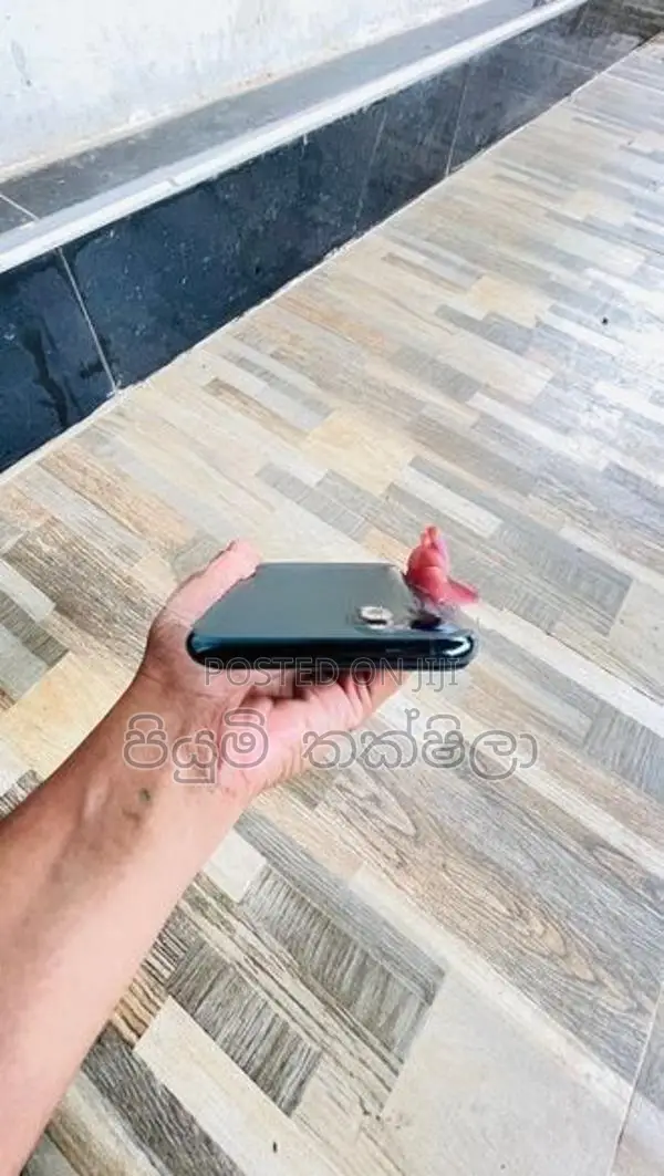 Apple iPhone 11 Pro Max (Used)