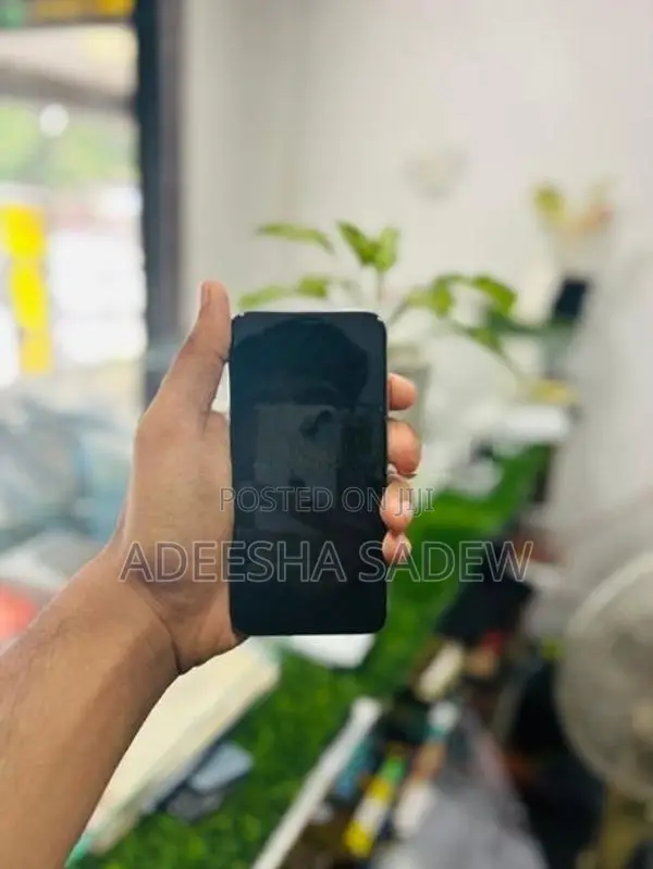 Apple iPhone XS (Used)