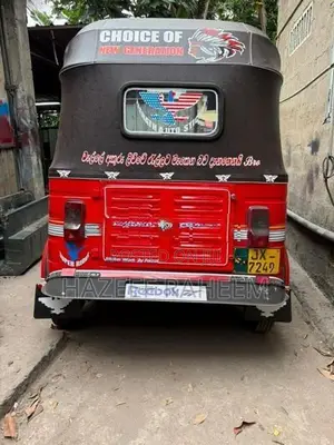 Bajaj RE 2005