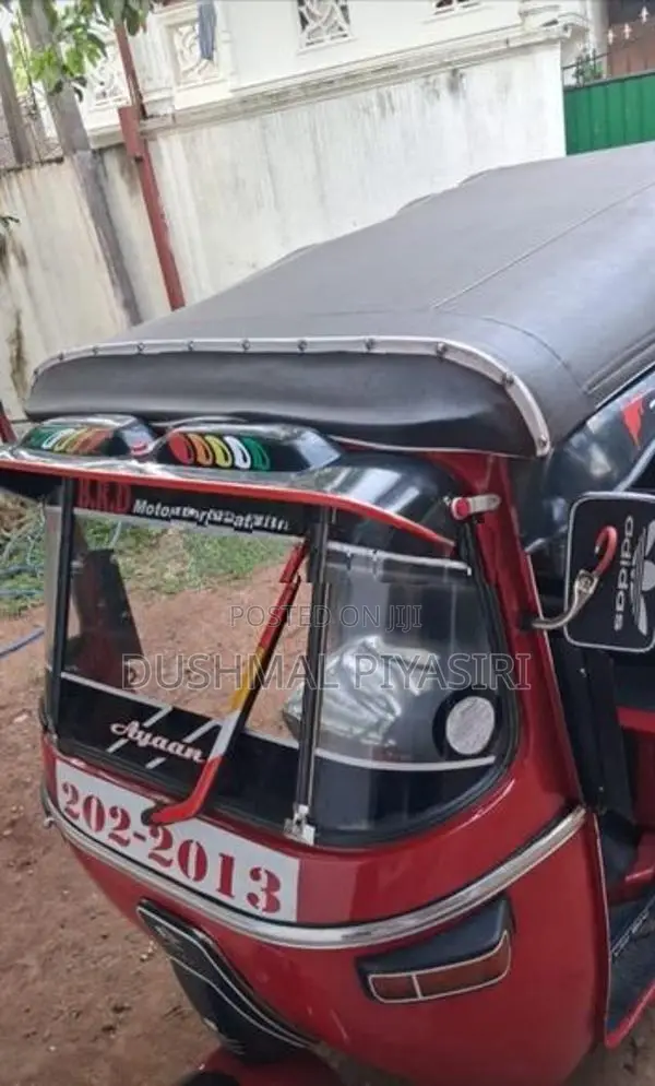 Bajaj RE 1995