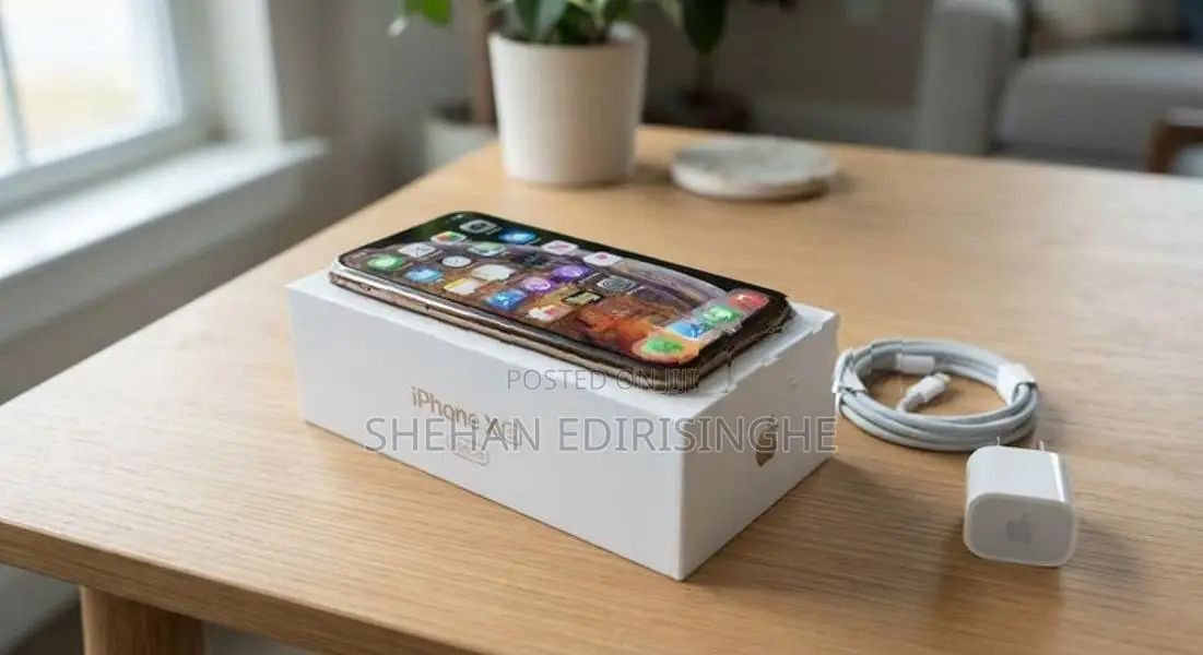 Apple iPhone XS (Used)