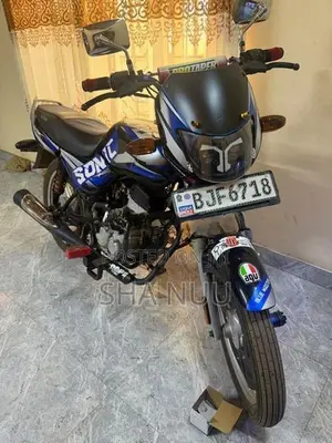 Bajaj CT100 2024