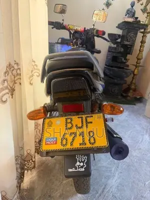 Bajaj CT100 2024