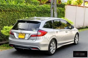 Honda Jade RS Sensing 2016