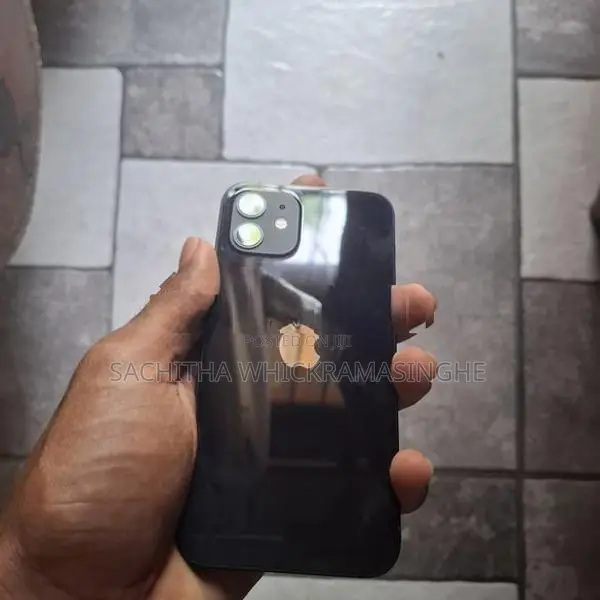 Apple iPhone 12 (Used)