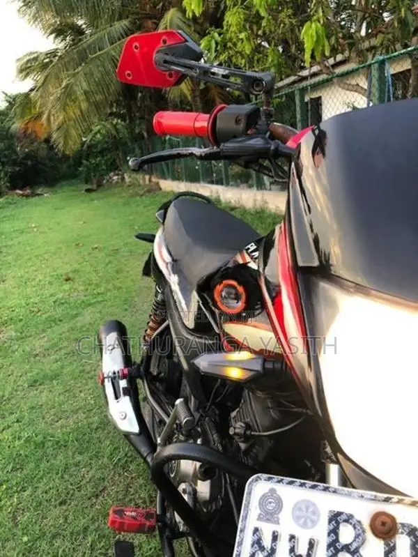 Bajaj Platina 100 2015