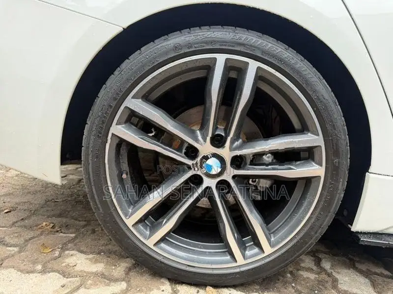 BMW 318i M Sport Shadow 2017