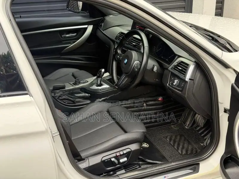 BMW 318i M Sport Shadow 2017