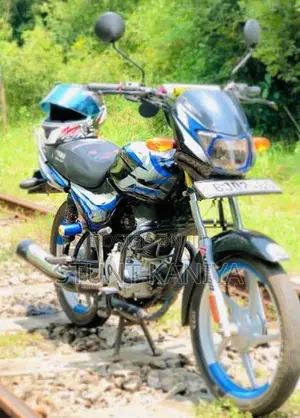 Bajaj CT100 2023
