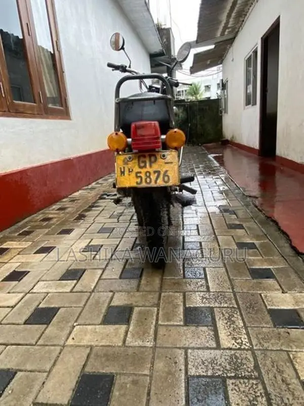 Bajaj Boxer 2002