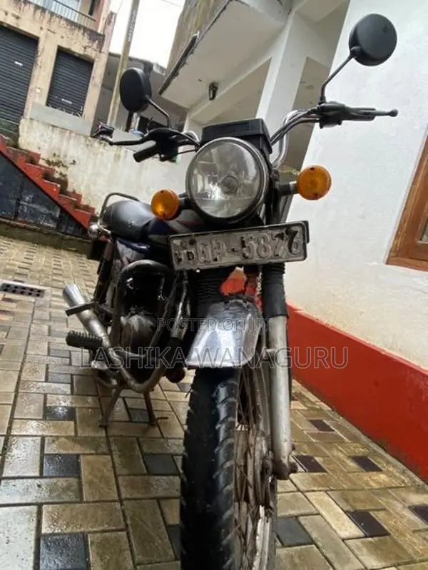 Bajaj Boxer 2002