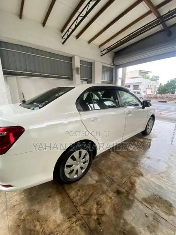 Toyota Axio G Grade 2015