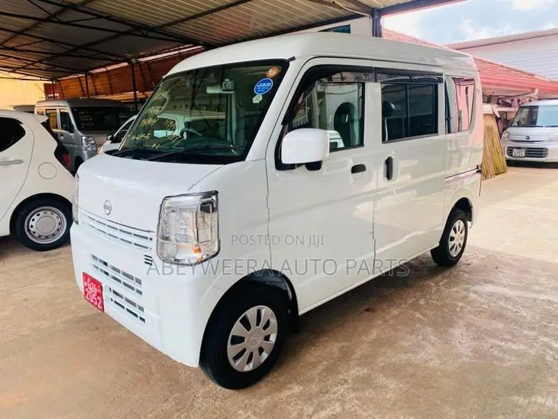 Nissan Clipper Safety / LED Light 2024