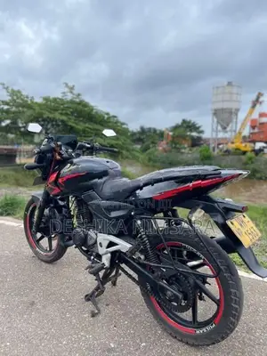 Bajaj Pulsar 180 2010